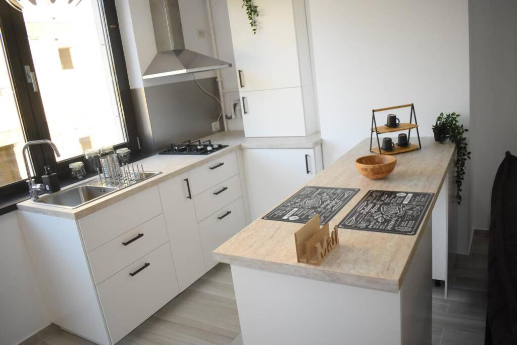 Apartment By The Lake With A View Mamaia Exteriér fotografie