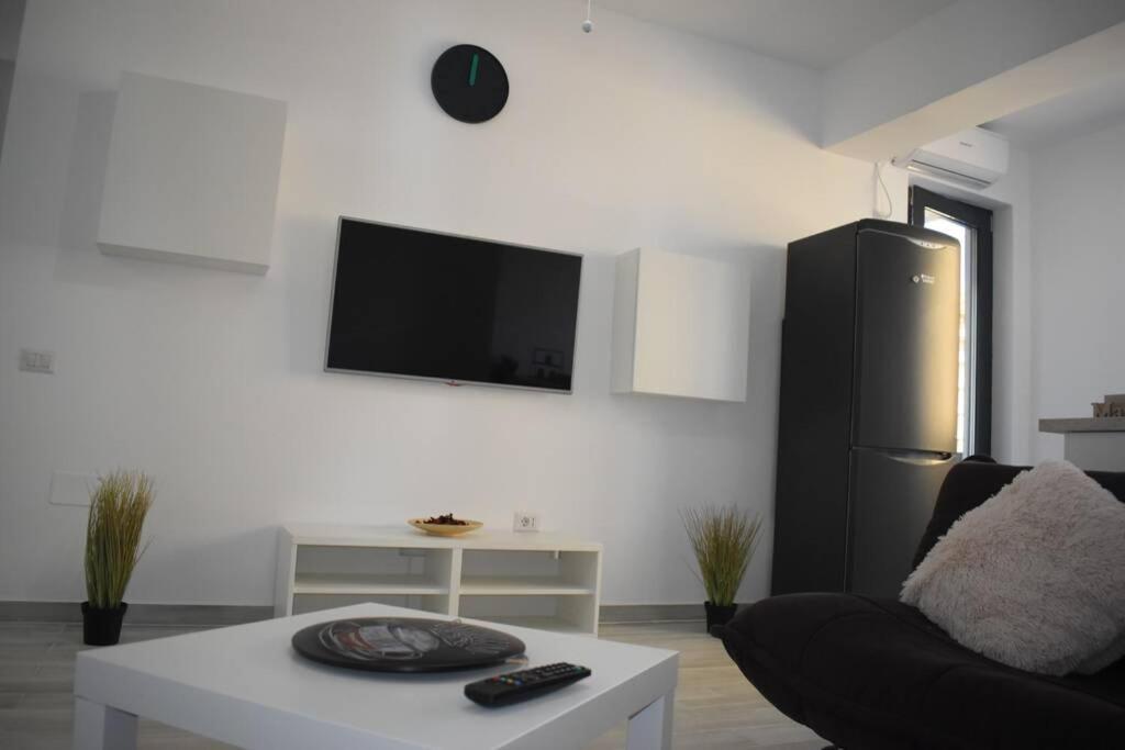Apartment By The Lake With A View Mamaia Exteriér fotografie
